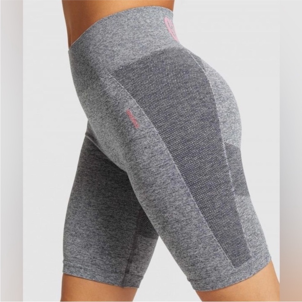 GYM SHARK Grey and Pink Biker Shorts